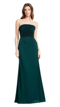DRESS THE POPULATION DL843